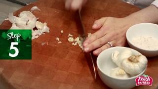 How to Peel Garlic Effortlessly – Fresh Express Salads