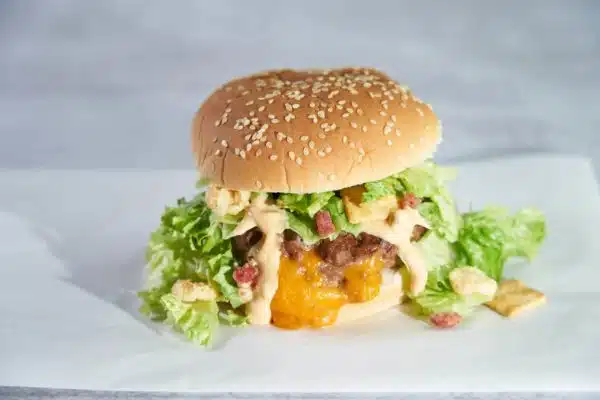 Cheese-Stuffed-Burger-with-Bacon-Thousand-Island-Chopped-Salad