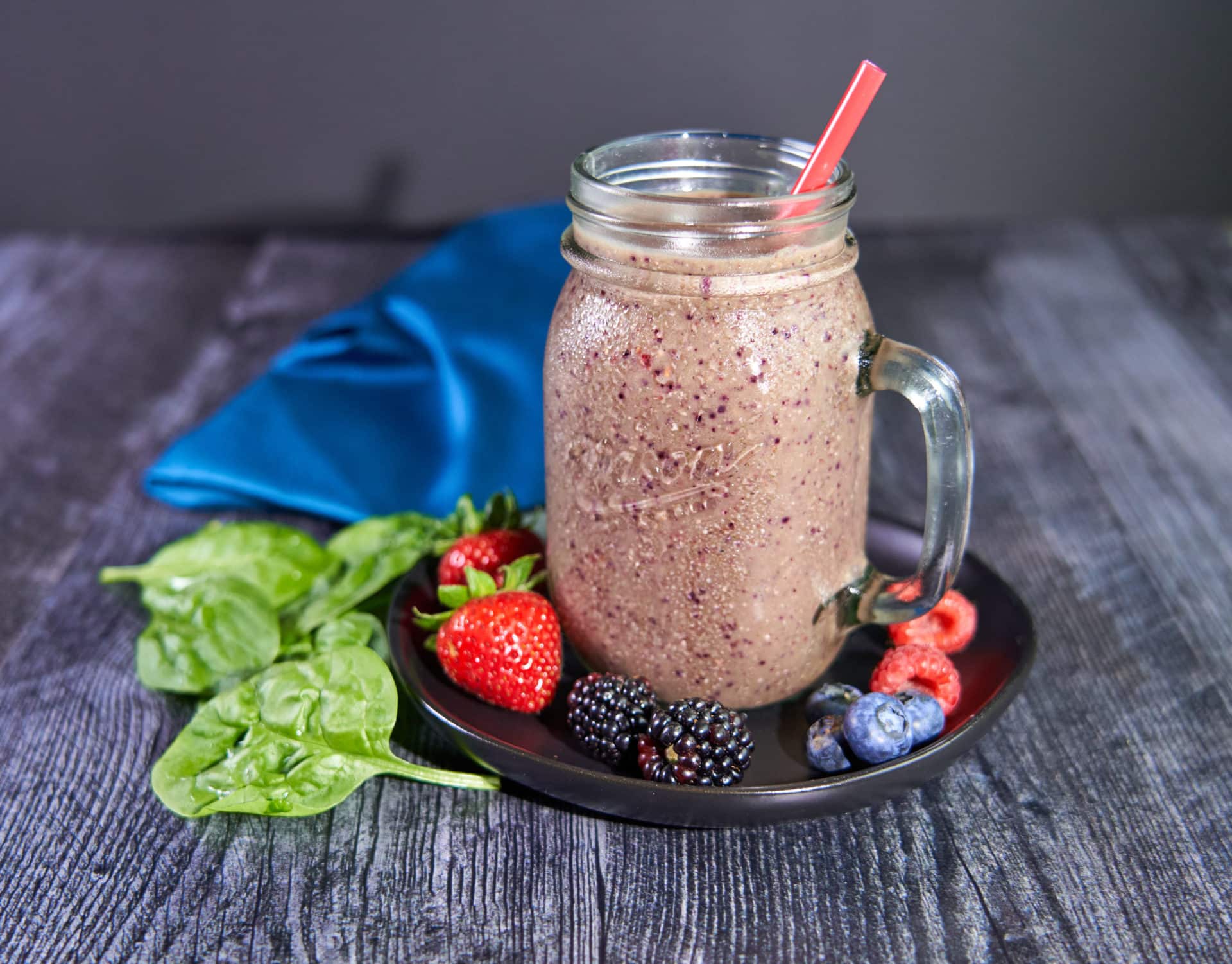 Spinach Berry Oatmeal Smoothie - Fresh Express