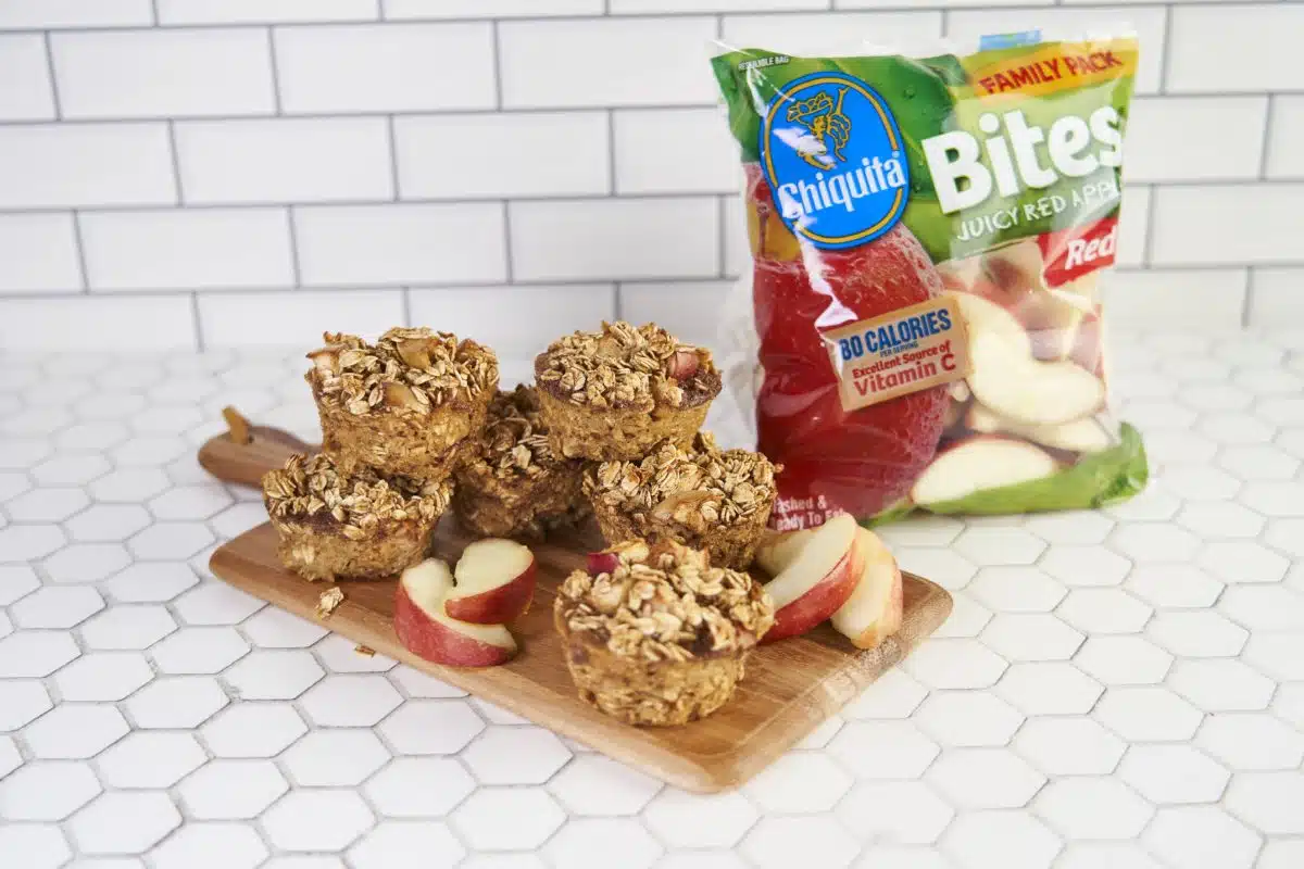 Apple Cinnamon Baked Oatmeal Cups