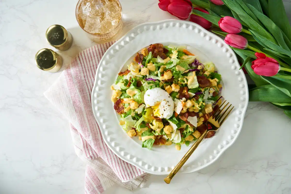 SALADE LYONNAiSE -French Bistro