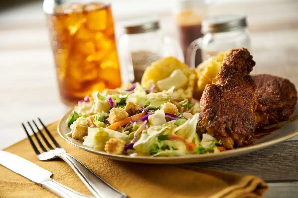 Nashville Hot Chicken with French Bistro Chopped Salad Kit