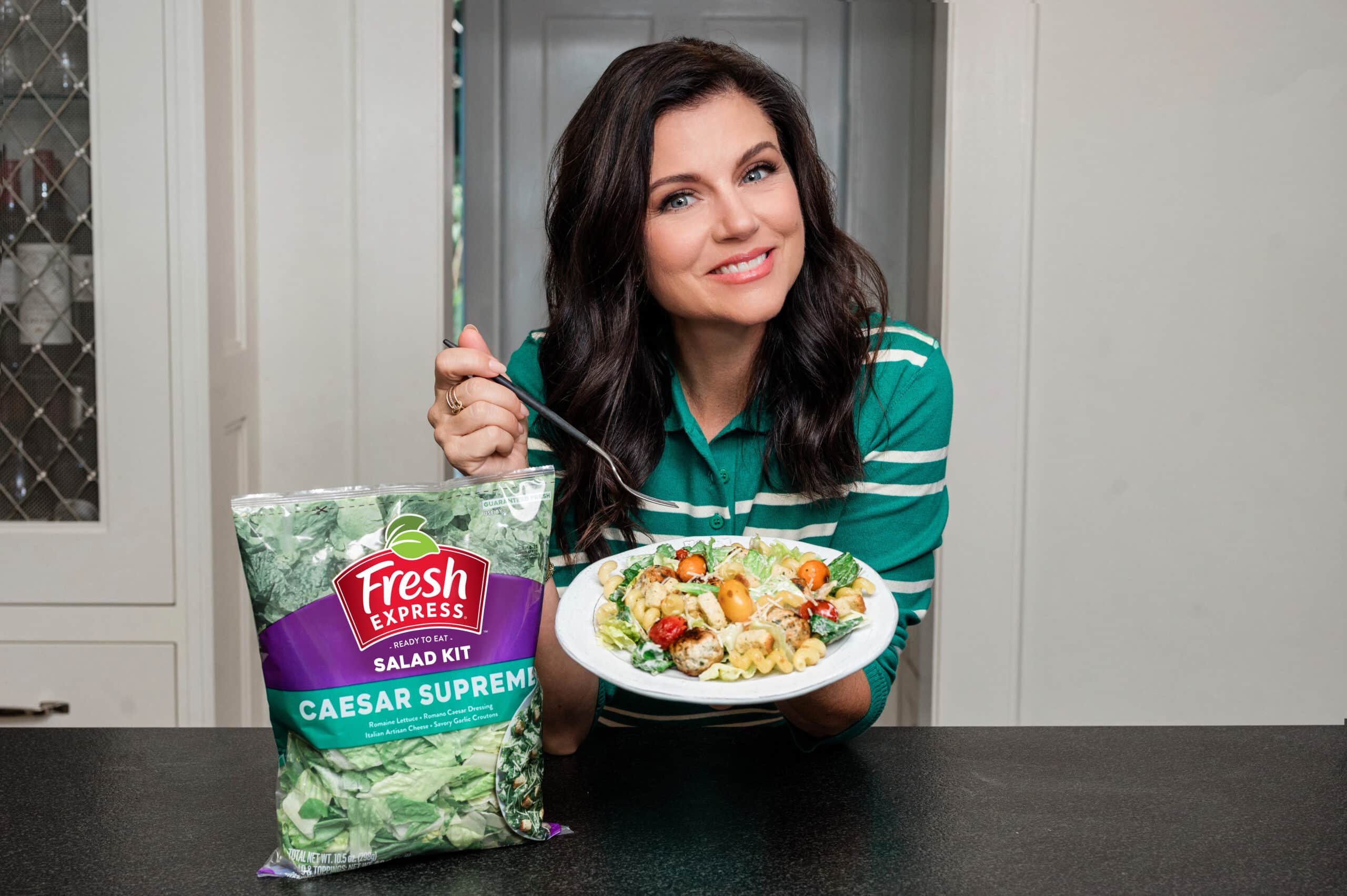 Recipe by Tiffani Thiessen Caesar Supreme Salad with Herby